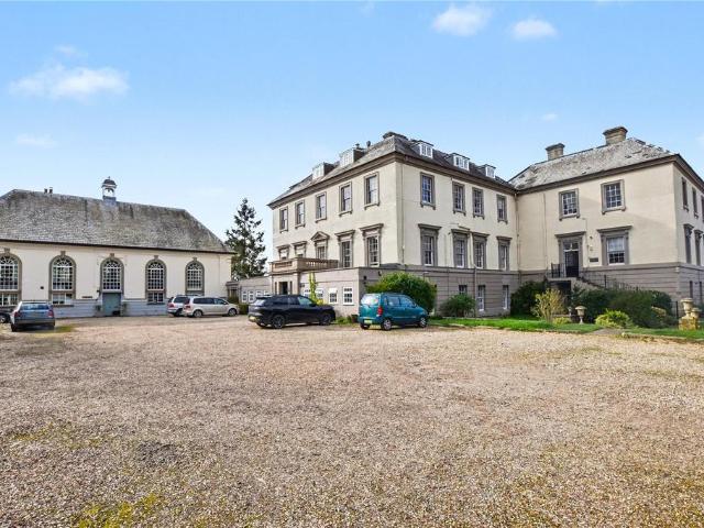 Flat for sale in Somerset