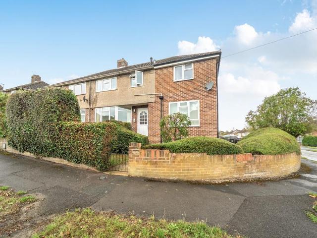 Flat for sale in Dromore, Oxfordshire