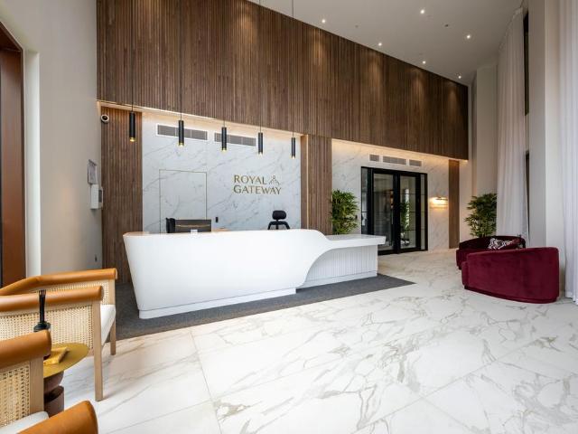 Flat for sale in London Borough of Ealing, Park Royal