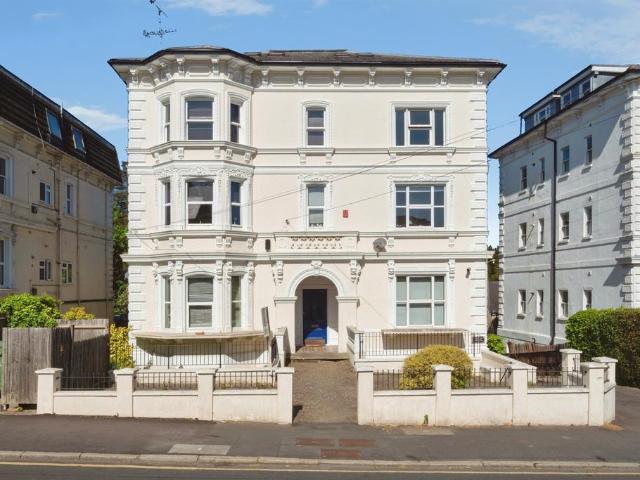 Flat for sale in St James, Sandown Park
