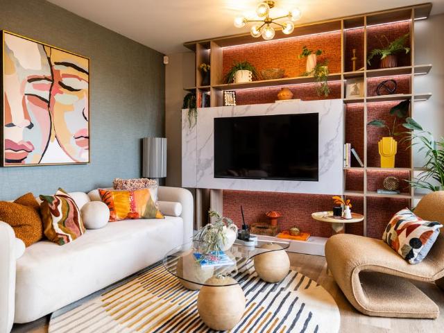 Flat for sale in Harrow Weald, Greater London