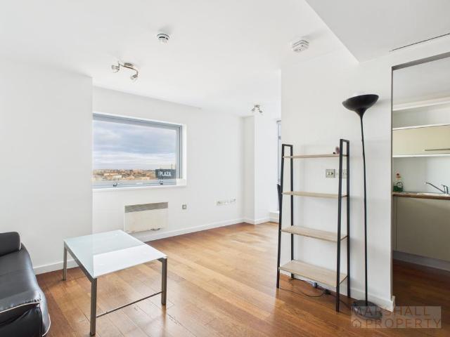 Flat for sale in Calderstones