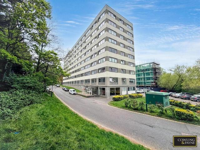Flat for sale in Navestock Side, Essex