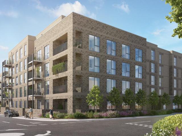 Flat for sale in Holyport, Bray