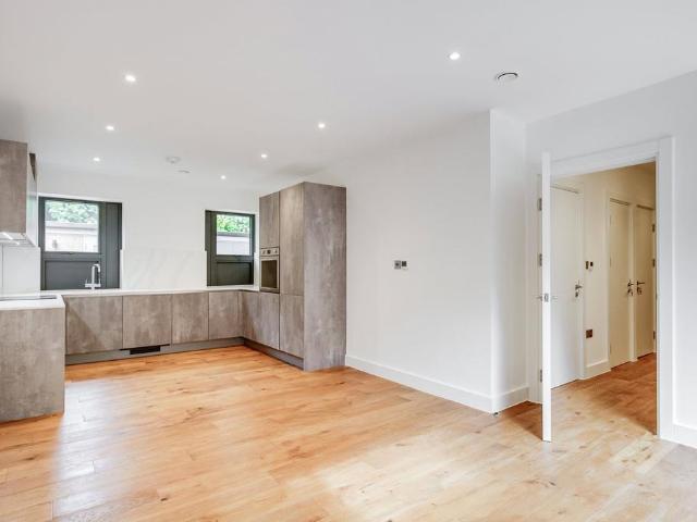Flat for sale in Tufnell Park, Greater London
