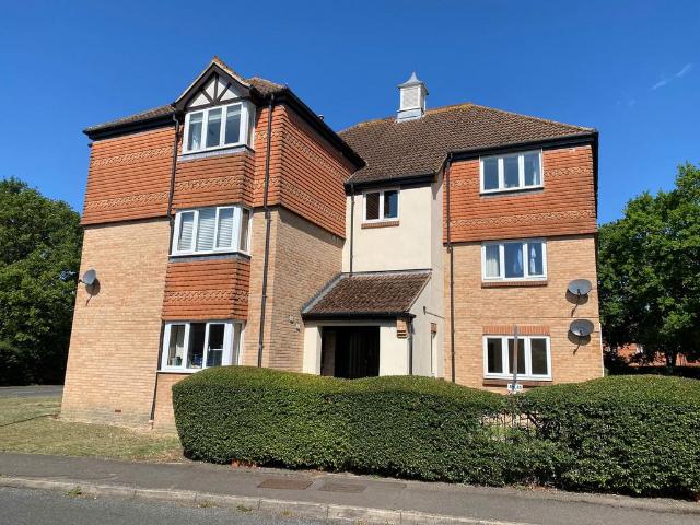 Flat for sale in Ladygrove, Berrick Salome