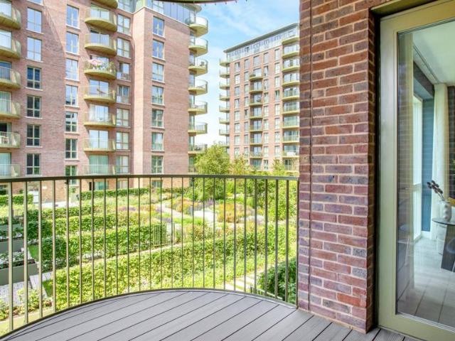 Flat for sale in Kidbrooke, Greater London