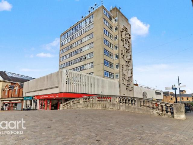 Flat for sale in Moulsham, Chelmsford