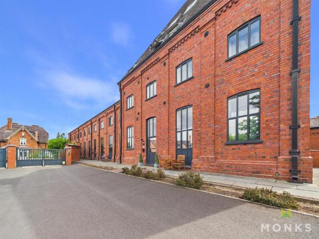Flat for sale in Frankwell, Shropshire