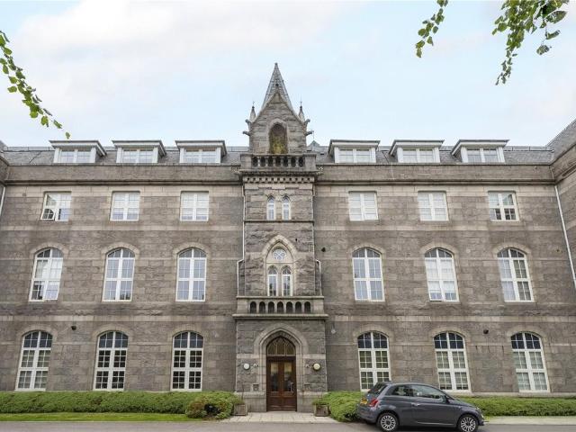 Flat for sale in Ashley, Ballindoch