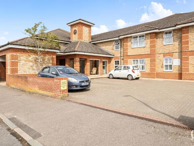 Flat for sale in Regent Quay, Oad Street