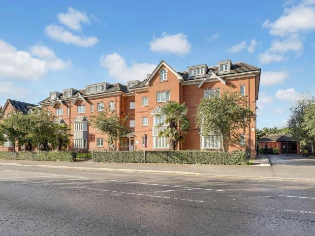 Flat for sale in West Bridgford, Rushcliffe