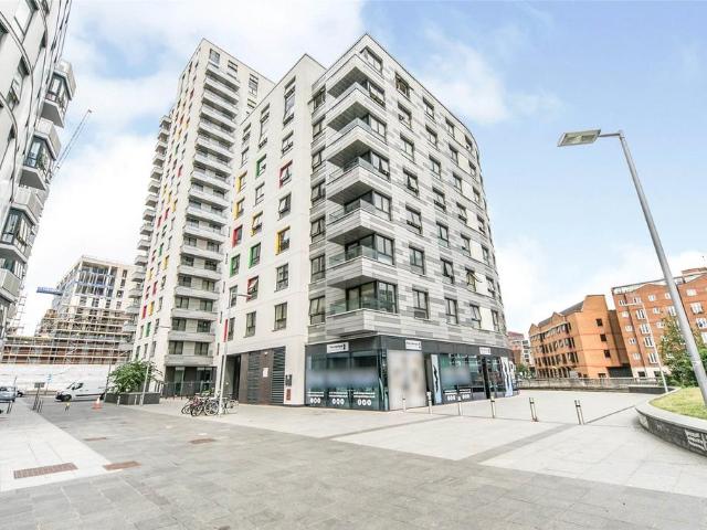 Flat for sale in Reading