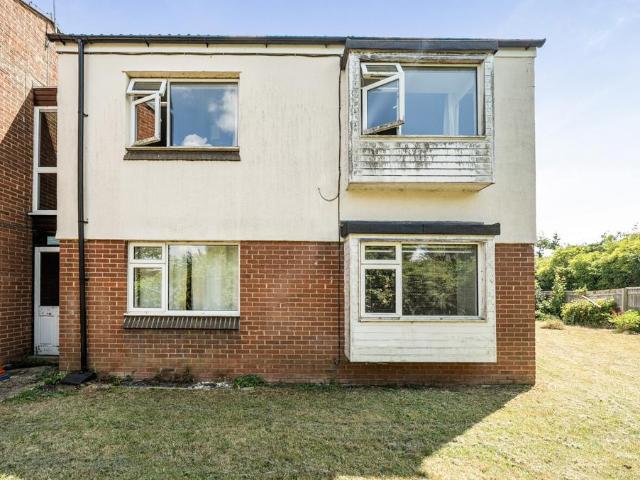 Flat for sale in Haddenham, Buckinghamshire