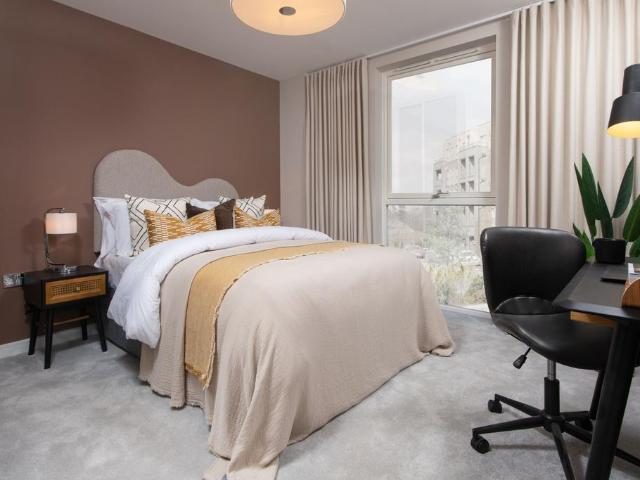 Flat for sale in Gun Hill Park, Aldershot