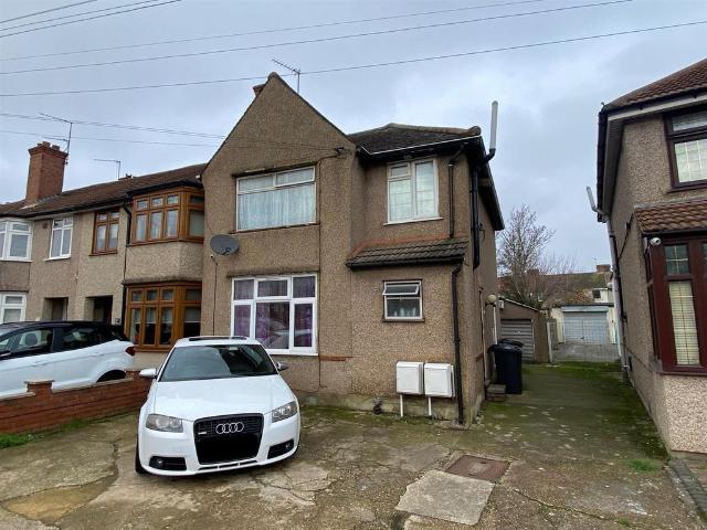 Flat for sale in Dagenham, Isle Of Man