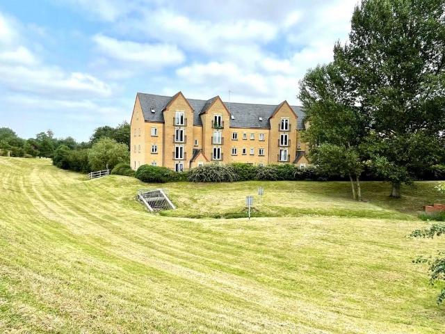 Flat for sale in Grange Park, Northamptonshire