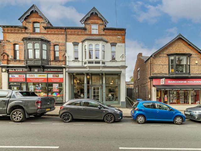 Flat for sale in Trafford Park, Greater Manchester