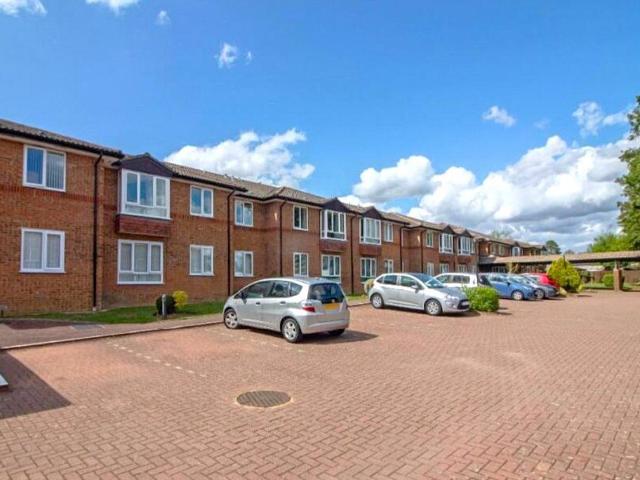 Flat for sale in Spring Vale, Hampshire
