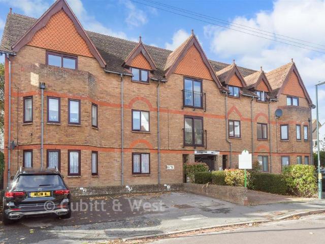 Flat for sale in Clapham, West Sussex