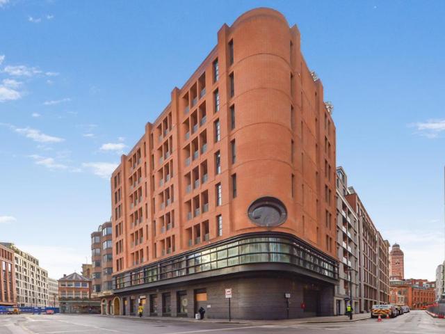 Flat for sale in Westminster, Victoria