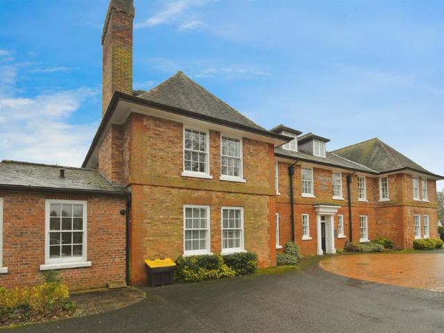 Flat for sale in Belleau, Lincolnshire