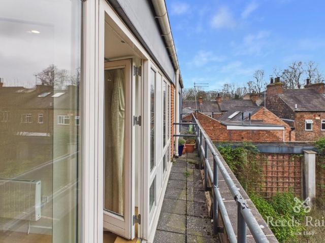 Flat for sale in High Field, York