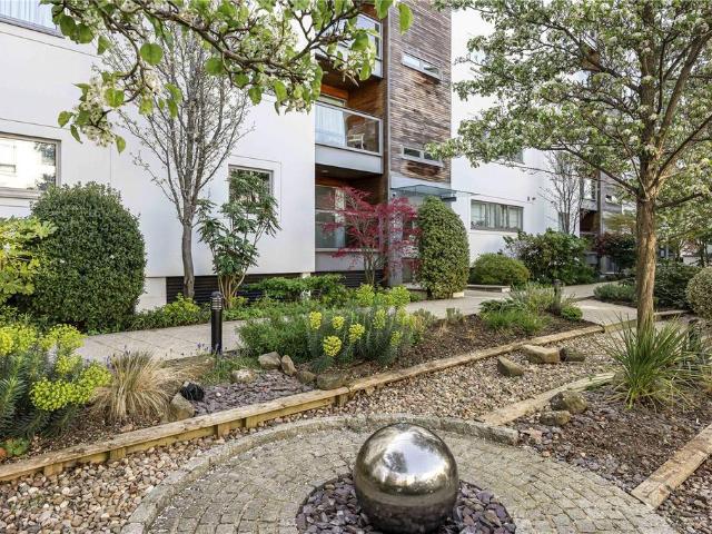 Flat for sale in Montpellier, Golden Valley