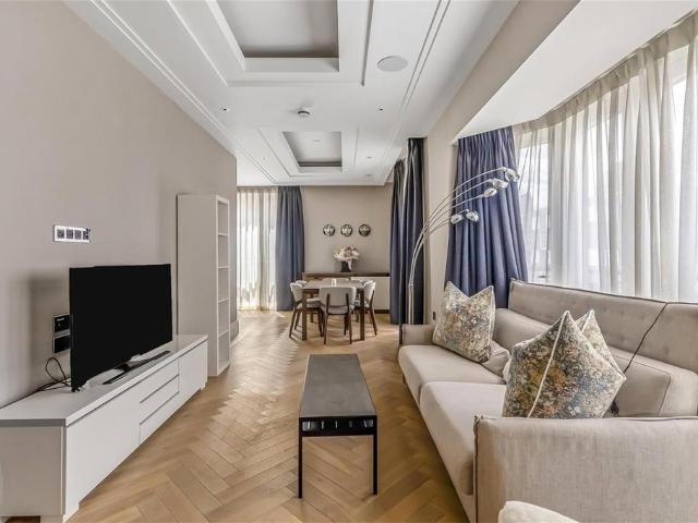 Flat for sale in Westminster, Greater London