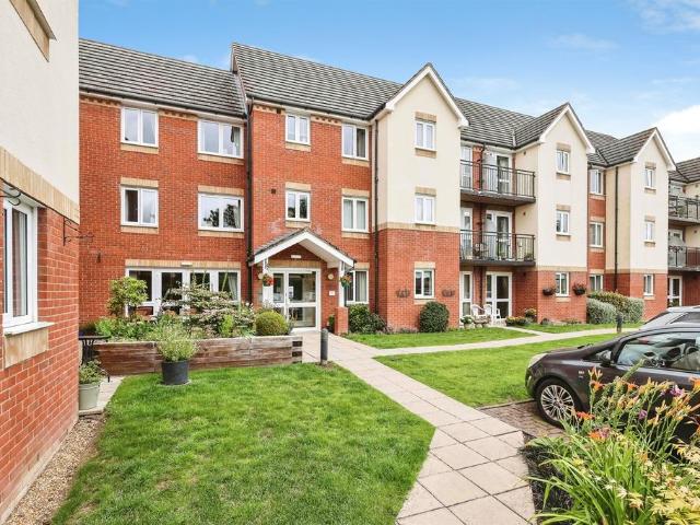 Flat for sale in Stourbridge, West Midlands