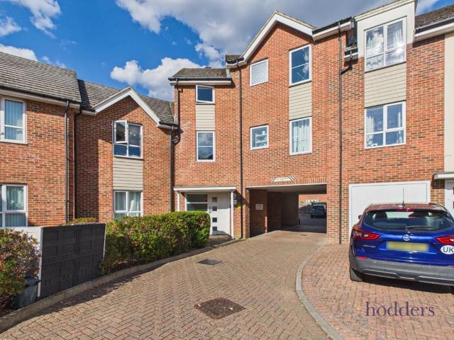 Flat for sale in Row Town, Surrey