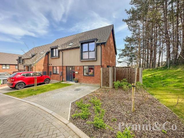 Flat for sale in Comers, Norfolk
