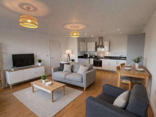 Flat for sale in Hythe, Fordham Heath