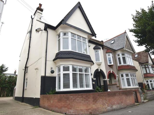Flat for sale in Leigh-on-sea, Leigh-on-Sea
