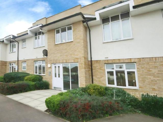Flat for sale in King's Walden, Hertfordshire