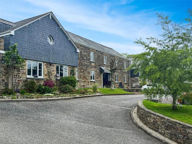 Flat for sale in St Neot, Cornwall