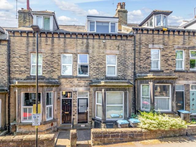 Flat for sale in Low Harrogate, Harrogate