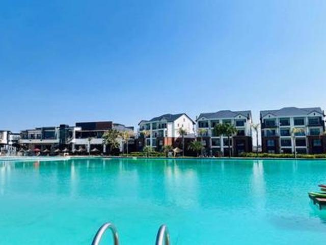Apartment for sale in Waterkloof, Gauteng