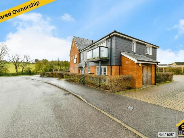 Flat for sale in Poplars, Shephall