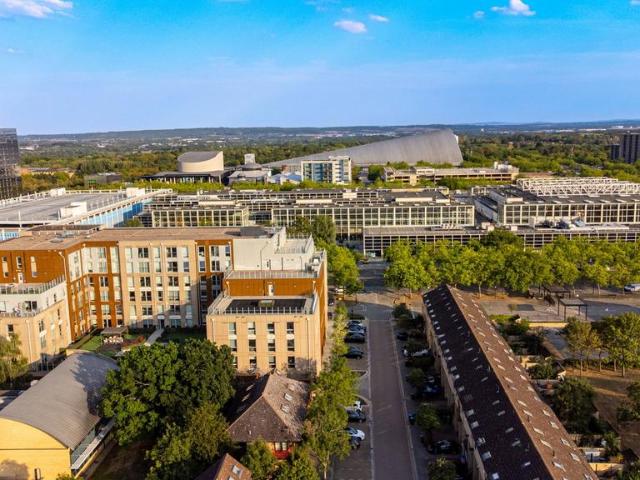 Flat for sale in Milton Keynes