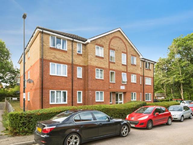 Flat for sale in Glynde, West Sussex