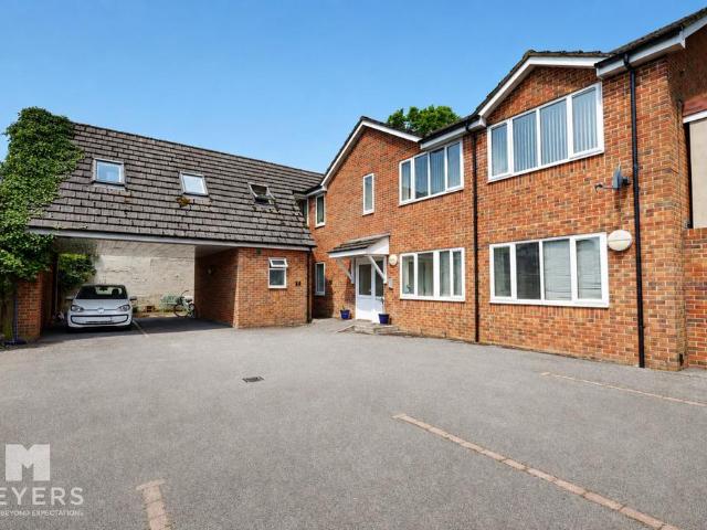 Flat for sale in Purewell, Christchurch