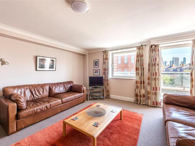 Flat for sale in Millbank Estate, Greater London