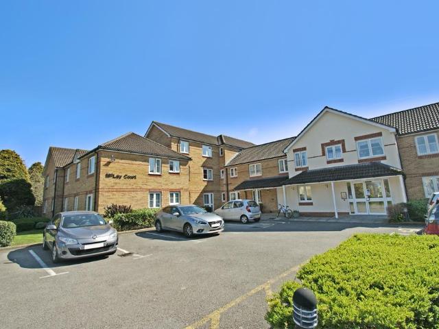 Flat for sale in Falcon Lodge, Wales