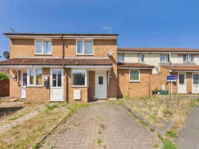 Flat for sale in Bradley Stoke, Patchway