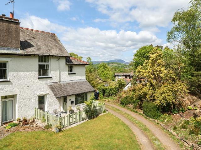 Flat for sale in Cleabarrow, Bowness-on-windermere