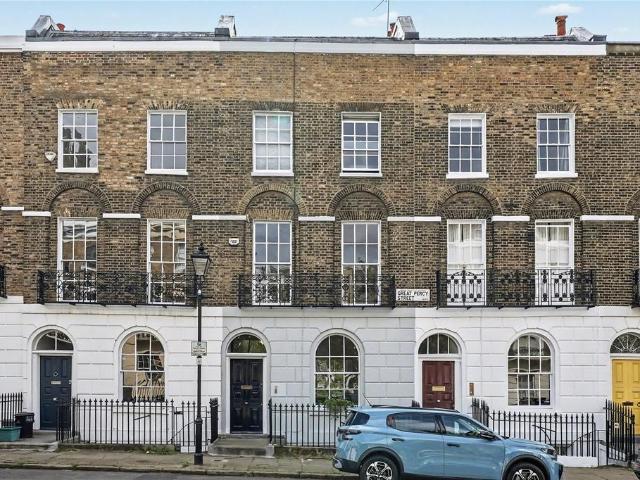 Flat for sale in Clerkenwell, Greater London