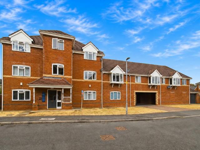 Flat for sale in Forthampton, Worcestershire