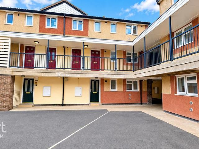 Flat for sale in St Ann's, City of Nottingham