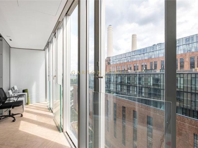 Flat for sale in Nine Elms, Greater London